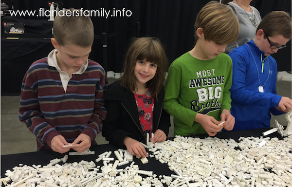 BrickUniverse: Fun-Filled Lego Fan Fest!