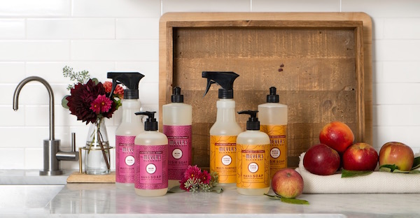 Free welcome package of fall scents for new Grove Collaborative customers