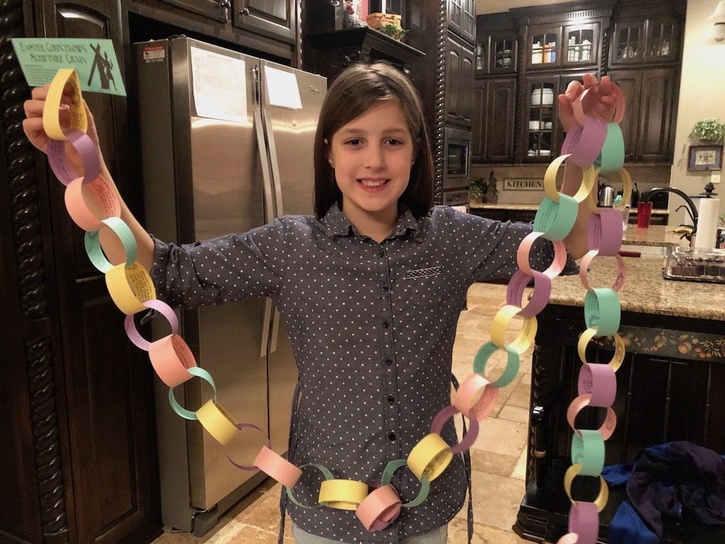 Our finished Easter Countdown Scripture Chain