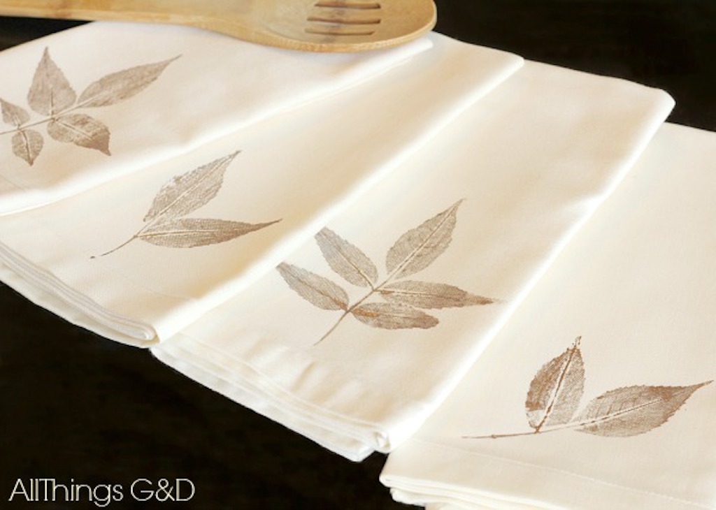 Printed Leaf Print Napkins