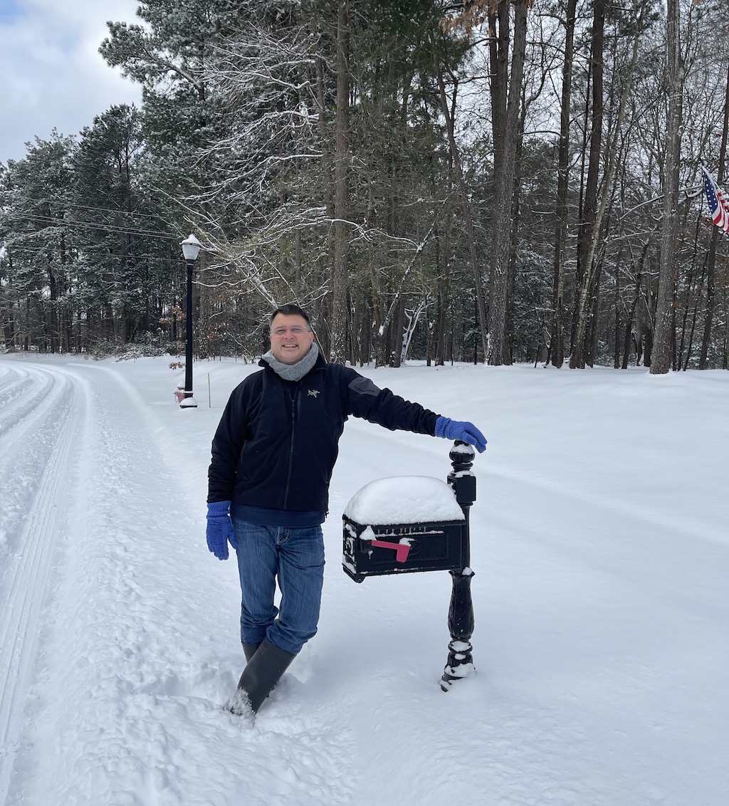 2021 Happenings - Dad at Mailbox